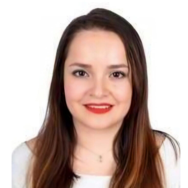 Angelica Larenas